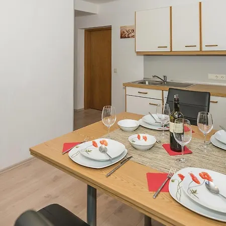 Apartamento In *